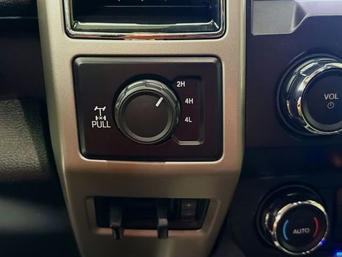 Used 2019 Ford F250 Lariat w/ Chrome Package AWD/4WD image 20
