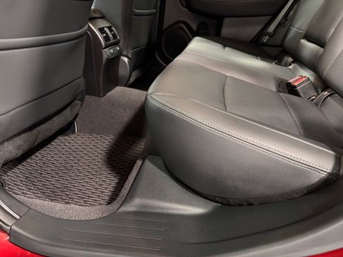 Used 2017 Subaru Outback 2.5i Limited image 21