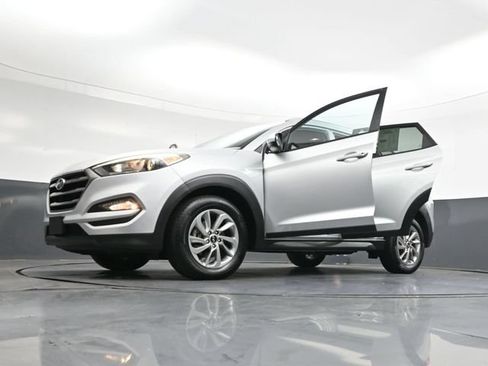 Used 2016 Hyundai Tucson SE w/ Option Group 02 AWD/4WD image 43