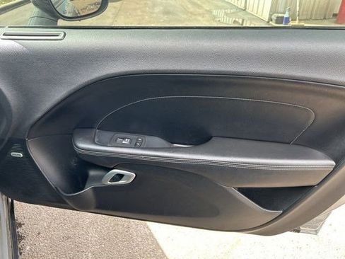 Used 2018 Dodge Challenger GT image 35