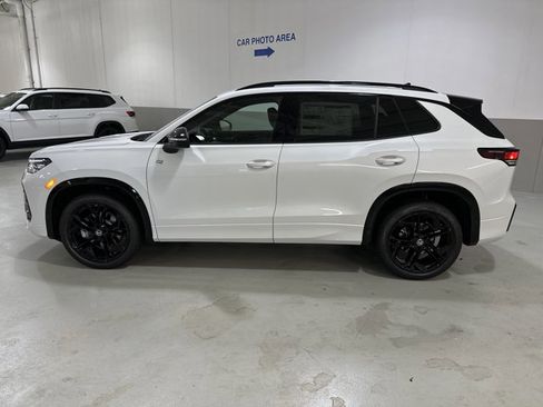 New 2026 Volkswagen Tiguan SE R-Line image 5