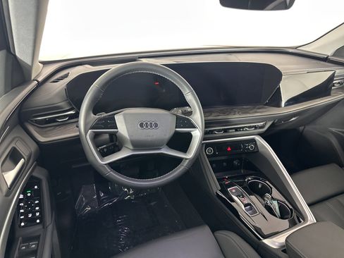 Used 2025 Audi Q5 Premium Plus w/ Premium Plus image 13