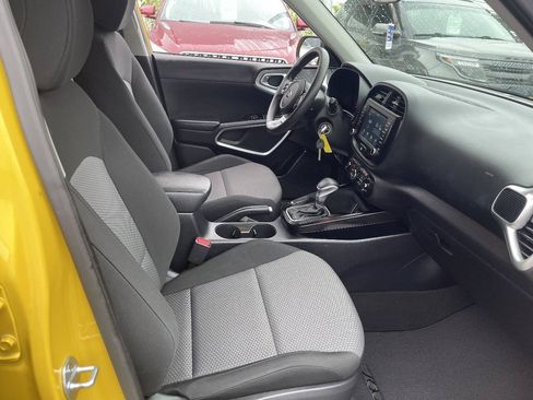 Used 2020 Kia Soul LX FWD image 24
