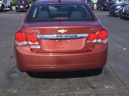 Used 2013 Chevrolet Cruze LT FWD image 4