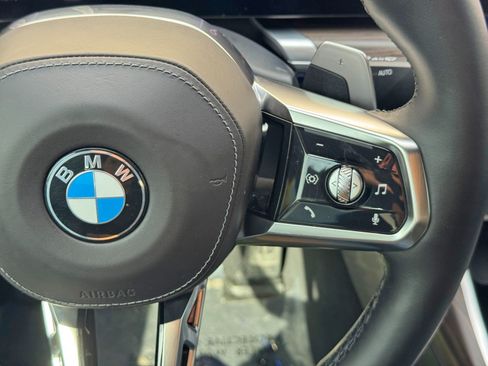 Used 2024 BMW 740i w/ Premium Package 2 RWD image 23