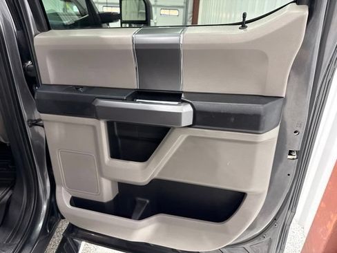 Used 2018 Ford F150 XLT w/ Equipment Group 302A Luxury AWD/4WD image 18