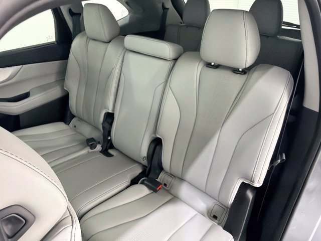 Certified 2026 Acura MDX w/ Technology Package AWD/4WD image 16