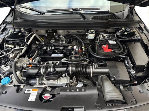 Used 2018 Honda Accord Sport image 14