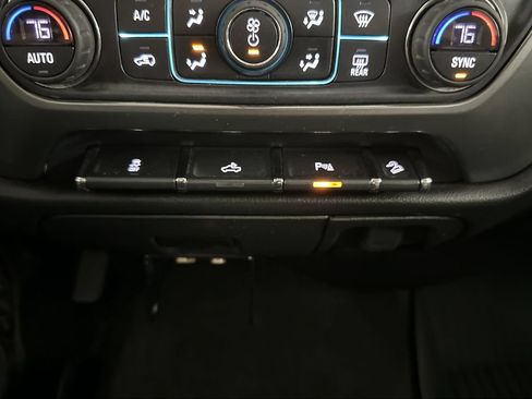 Used 2017 Chevrolet Silverado 2500 LT w/ Midnight Edition AWD/4WD image 45