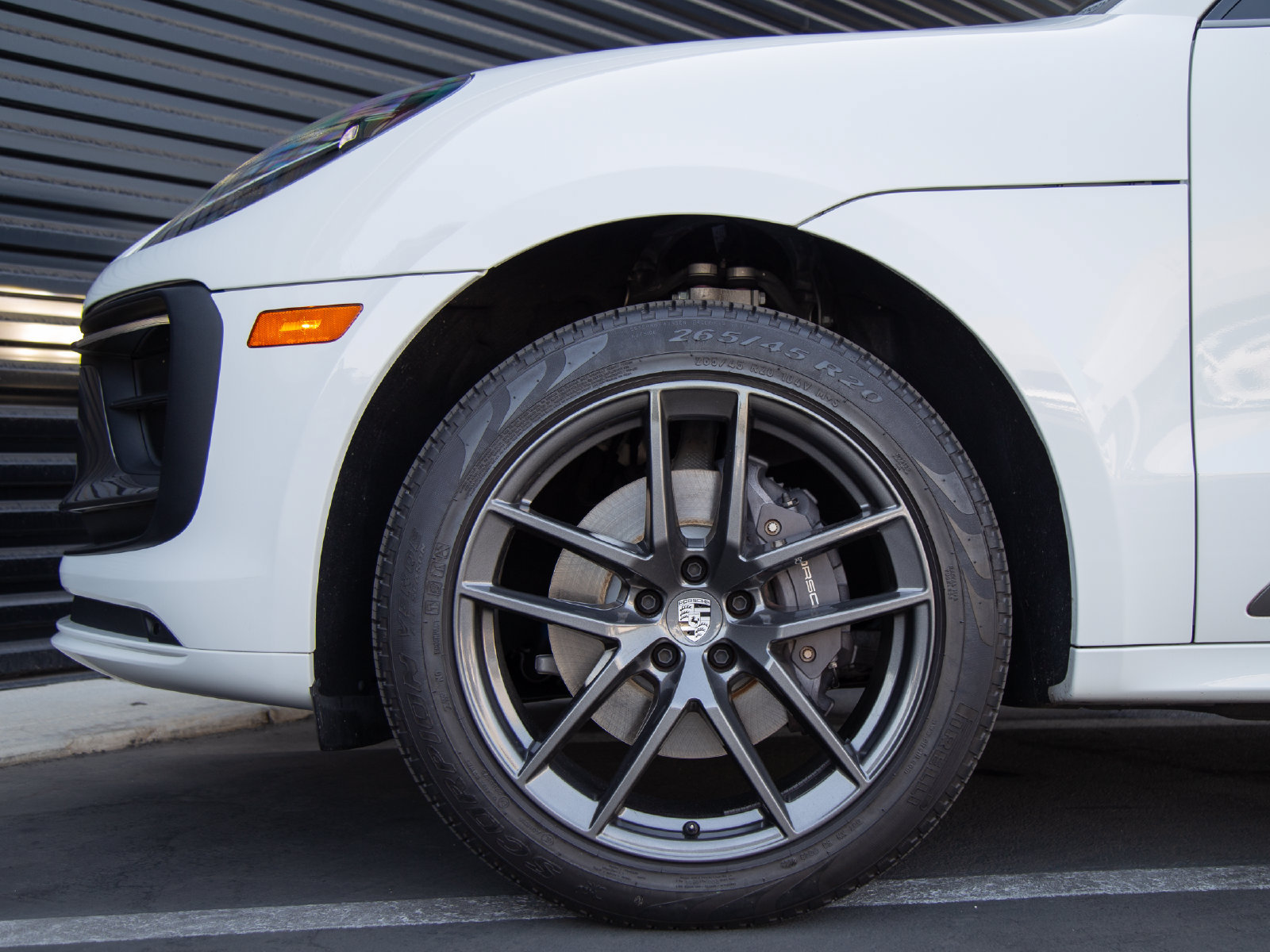 Certified 2023 Porsche Macan Turbo AWD/4WD image 11