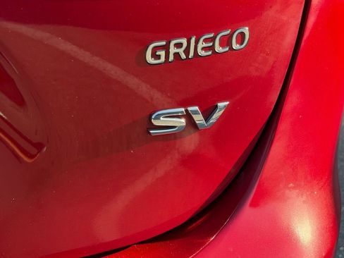Used 2018 Nissan Rogue Sport SV w/ SV Technology Package FWD image 16