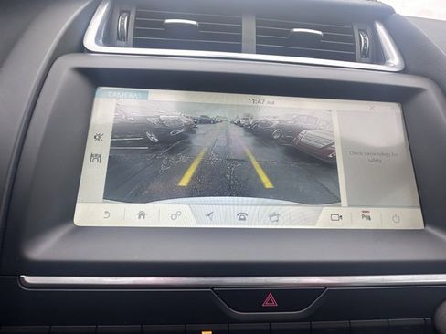 Used 2019 Jaguar E-PACE S image 27