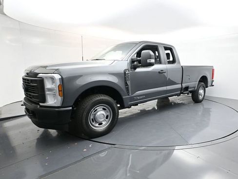 New 2026 Ford F250 XL RWD image 3