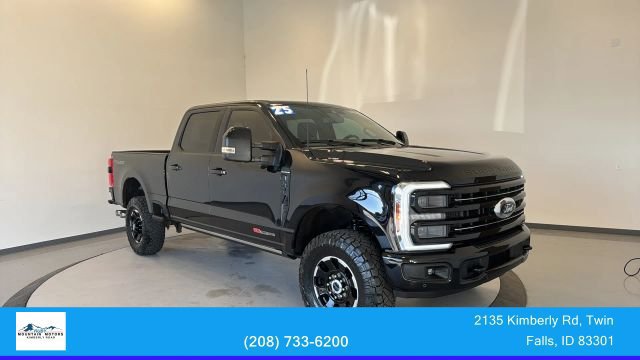 Used 2025 Ford F350 Platinum w/ Tremor Off-Road Package AWD/4WD image 1