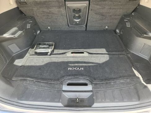 Used 2019 Nissan Rogue SV FWD image 32