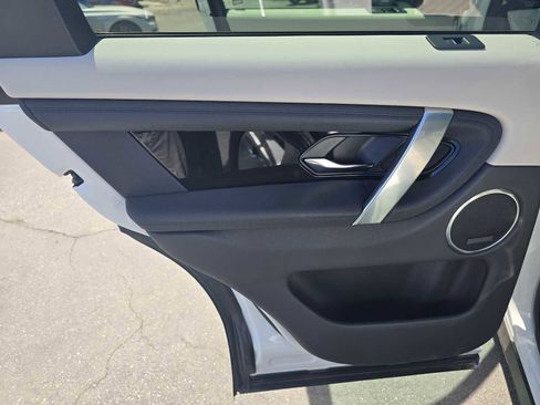 Certified 2025 Land Rover Discovery Sport S image 19