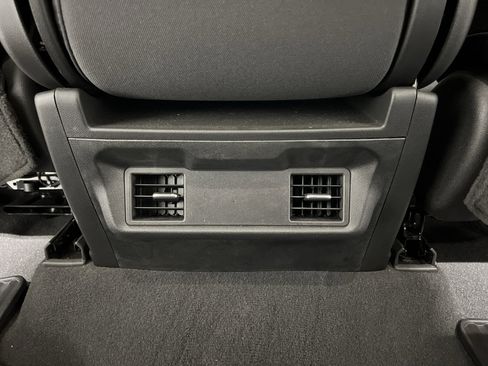 Used 2023 Chevrolet Silverado 1500 Custom image 19