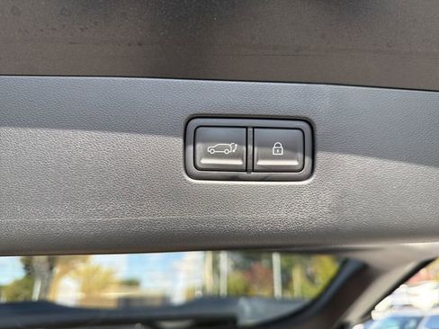 New 2026 Hyundai Ioniq 9 SE image 19