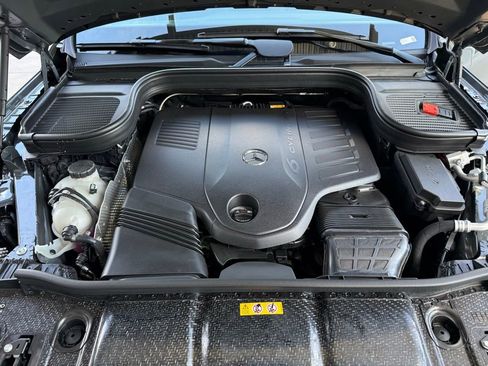 New 2026 Mercedes-Benz GLS 450 4MATIC image 16