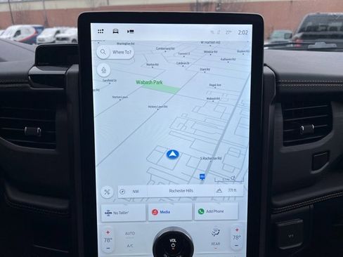 Used 2023 Ford Expedition Platinum image 31