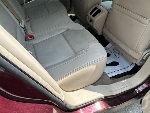Used 2011 Ford Taurus SEL FWD image 11