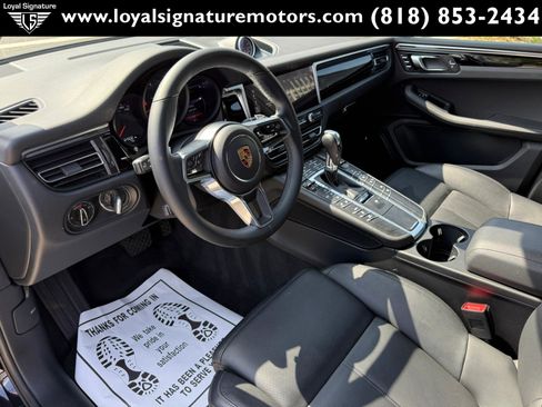 Used 2020 Porsche Macan AWD/4WD image 18