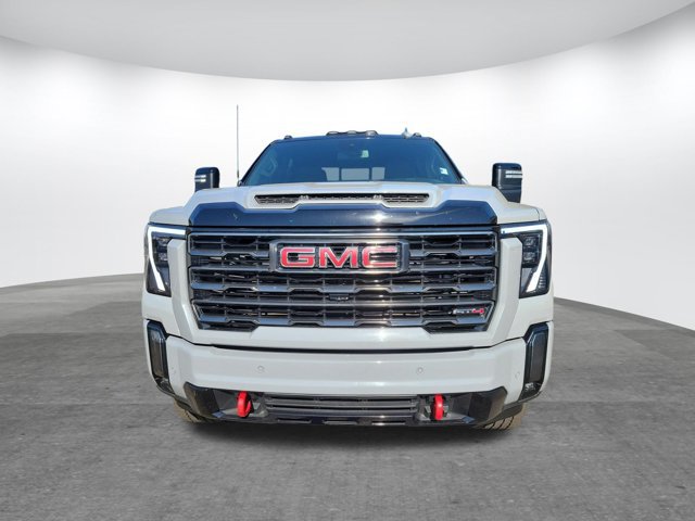 Used 2024 GMC Sierra 2500 AT4 w/ AT4 Preferred Package AWD/4WD image 2