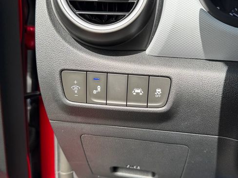 Used 2019 Hyundai Kona SEL w/ SEL Tech Package 02 FWD image 23