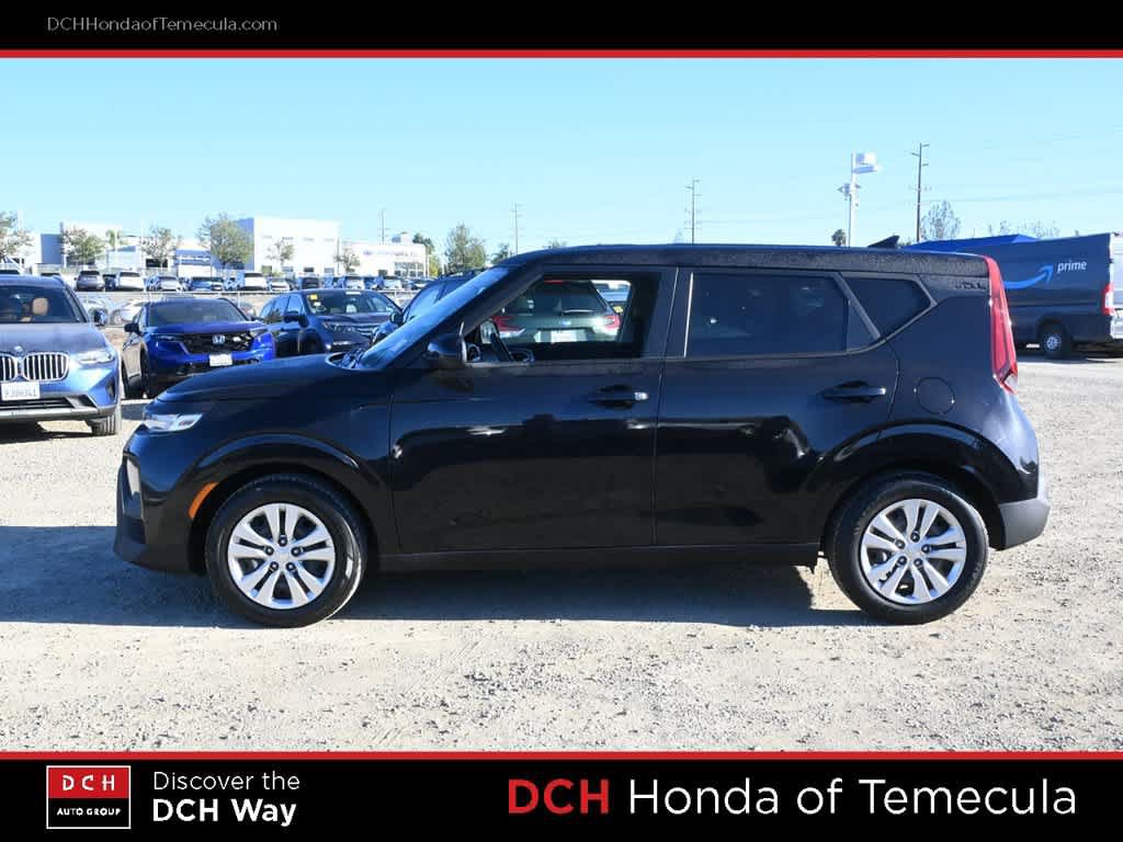 Used 2021 Kia Soul LX FWD image 4