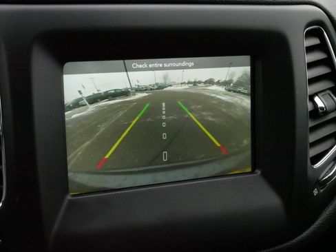 Used 2020 Jeep Compass Latitude w/ Cold Weather Group image 31