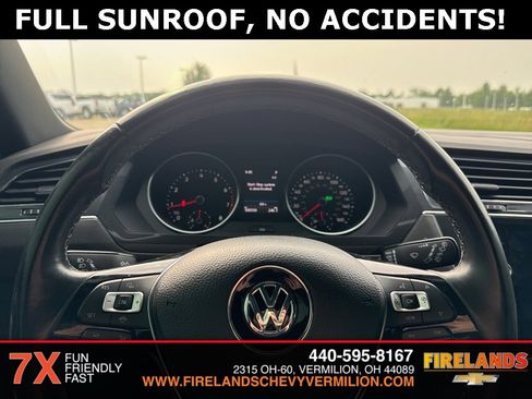 Used 2020 Volkswagen Tiguan SE R-Line image 12