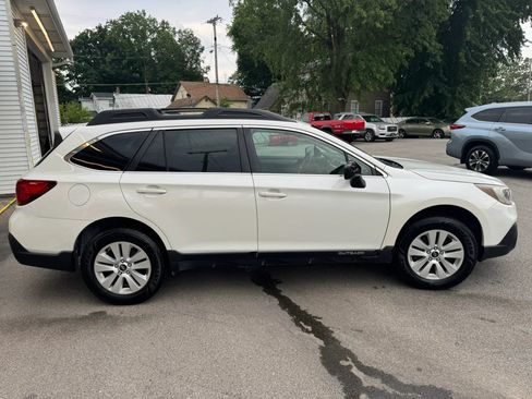 Used 2019 Subaru Outback 2.5i Premium AWD/4WD image 9
