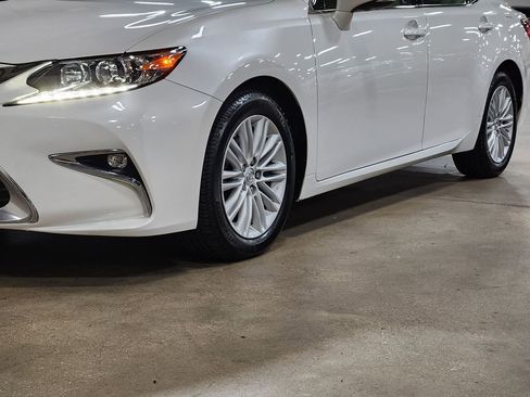 Used 2017 Lexus ES 350 image 18