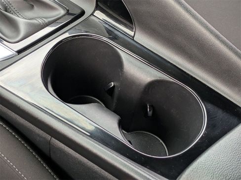 Used 2025 Hyundai Elantra SEL image 19