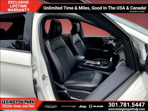 Used 2022 Ford Edge ST-Line AWD/4WD image 27