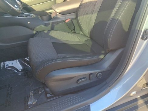 Used 2024 Subaru Outback Premium image 12