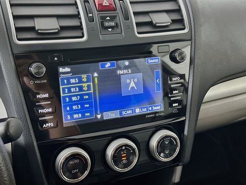 Used 2017 Subaru Forester 2.5i Premium AWD/4WD image 19