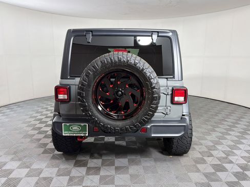 Used 2020 Jeep Wrangler Unlimited Rubicon AWD/4WD image 9