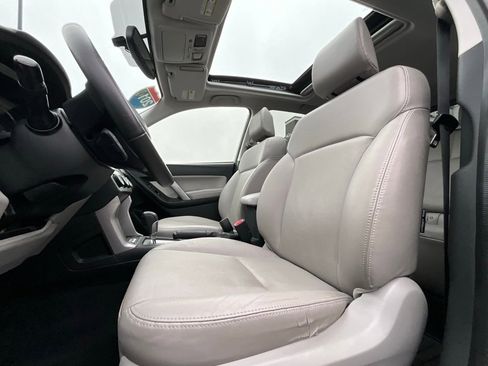Used 2014 Subaru Forester 2.5i Limited image 11