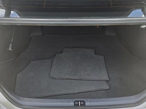 Used 2021 Toyota Camry LE image 18