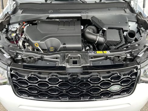 New 2025 Land Rover Discovery Sport S image 29