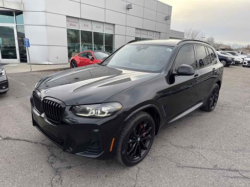 Used 2022 BMW X3 xDrive30i image 2