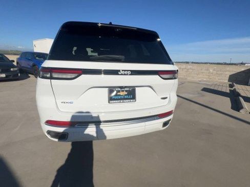 Used 2022 Jeep Grand Cherokee Summit w/ Advanced Protech Group IV image 7