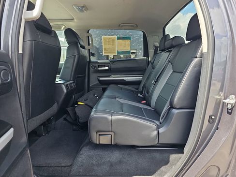 Used 2018 Toyota Tundra Limited w/ Limited Premium Package AWD/4WD image 18