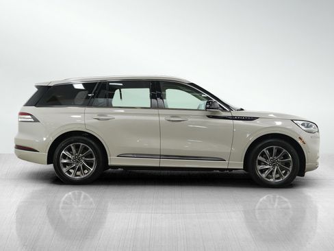Used 2020 Lincoln Aviator Grand Touring w/ Equipment Group 301A AWD/4WD image 6