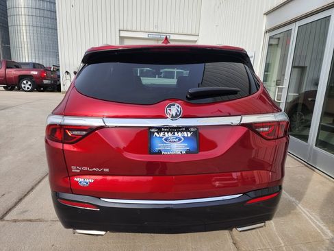 Used 2024 Buick Enclave Premium AWD/4WD image 7