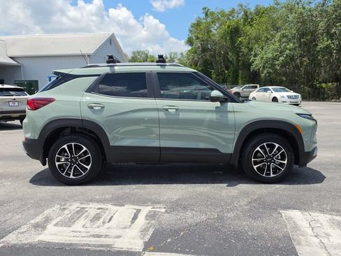 New 2026 Chevrolet TrailBlazer LT w/ LPO, Blackout Package AWD/4WD image 6