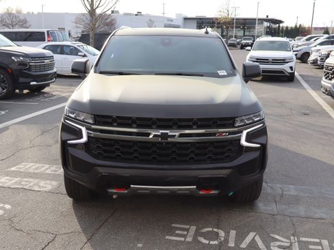 Used 2021 Chevrolet Tahoe Z71 w/ Z71 Off-Road Package image 15