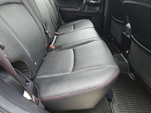 Used 2020 Toyota 4Runner TRD Off-Road Premium w/ Moonroof Package AWD/4WD image 82