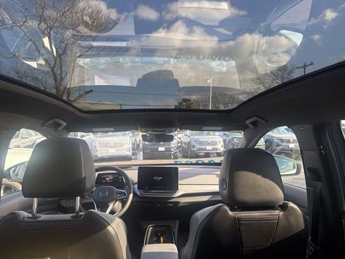 Used 2025 Volkswagen ID.4 Pro S image 18